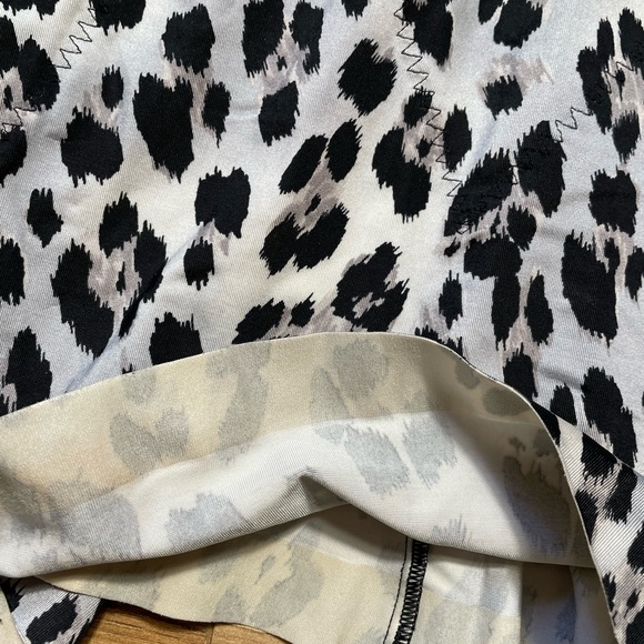 VICTORIAS SECRET Power Figure Cupped Shaping Slip NWT sz 34C Leopard print - Picture 4 of 6